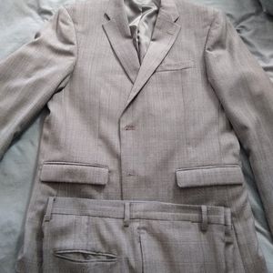 Tommy Hilfiger suit